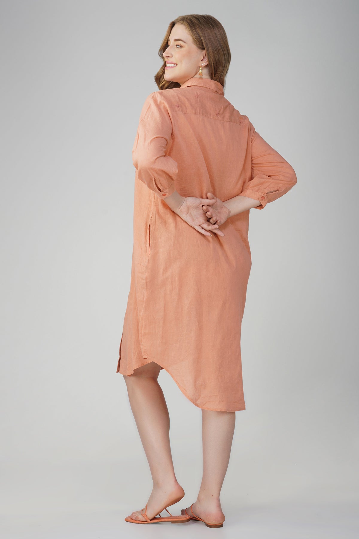Juhi Peach Embroidered Cotton Maxi Shirt Dress – print detail