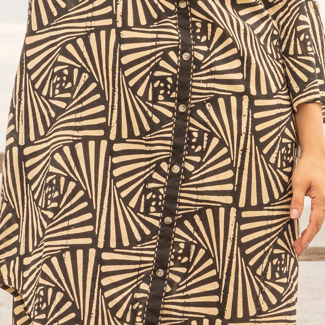 Kiran Black Geometric Cotton Maxi Shirt Dress – print detail